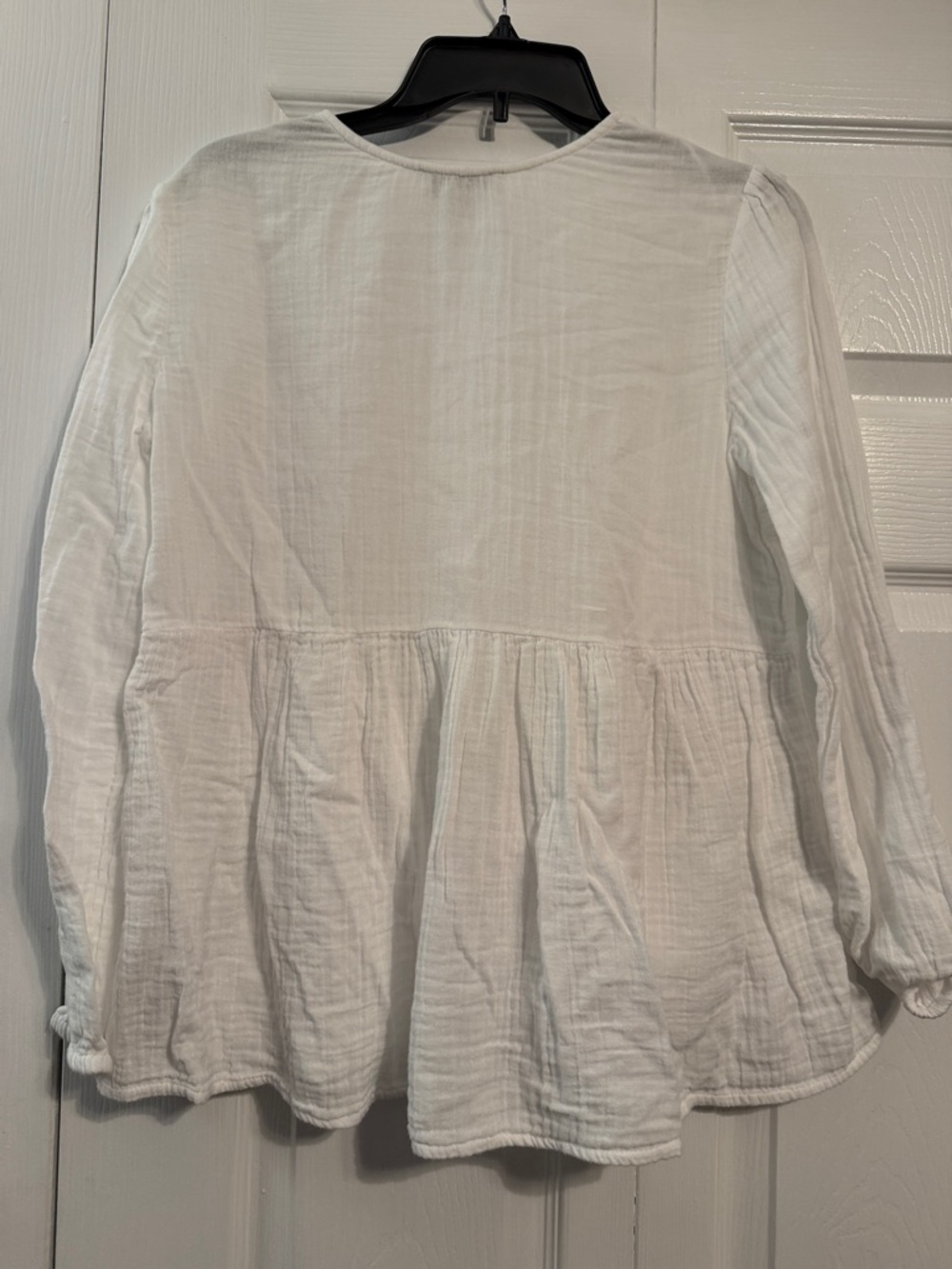 Women's V-Neck Long-Sleeve Top - White - Picture 6 of 6